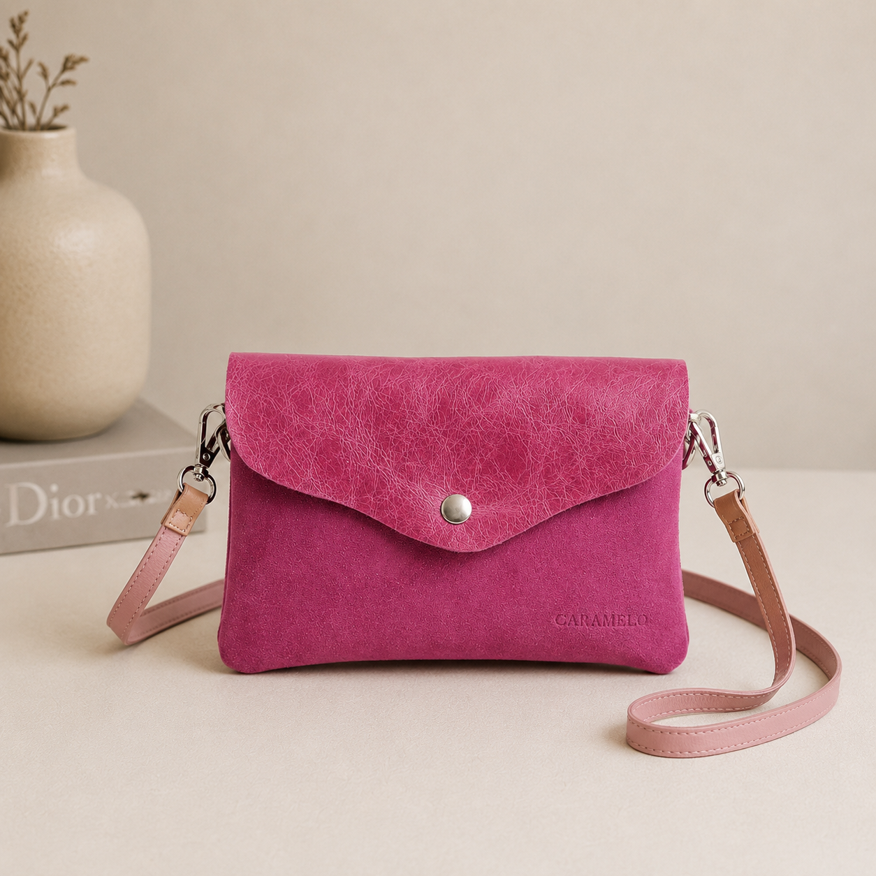 Sac en cuir fuchsia