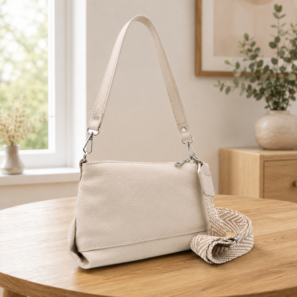 Sac à main en cuir beige