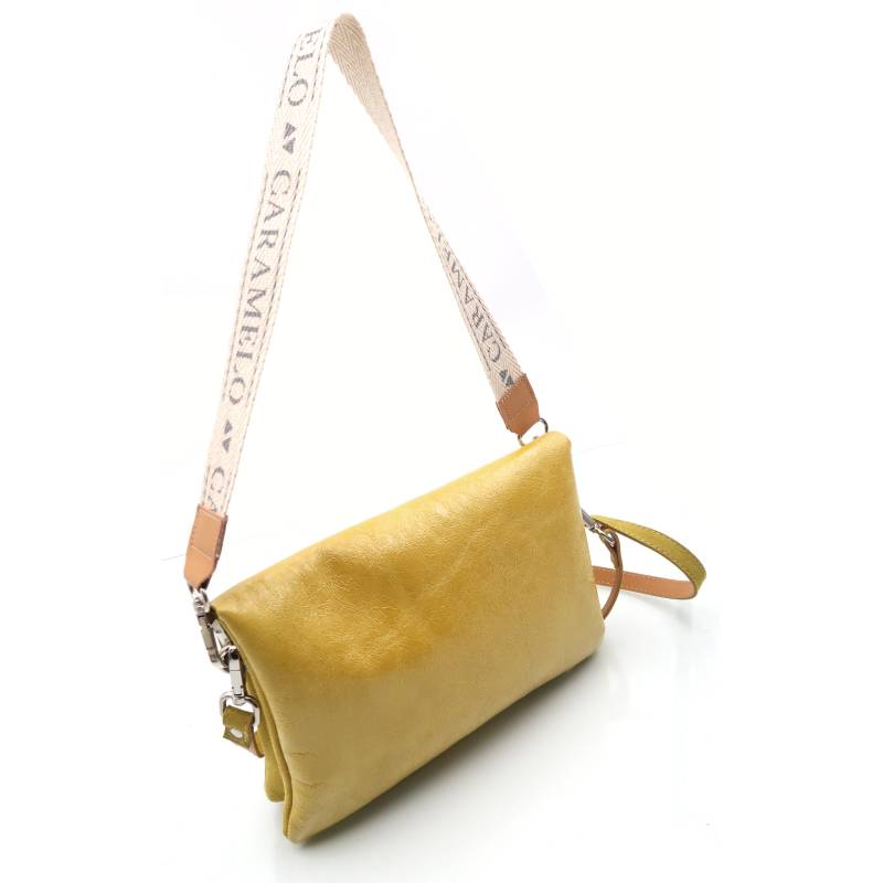 Sac à main en cuir jaune