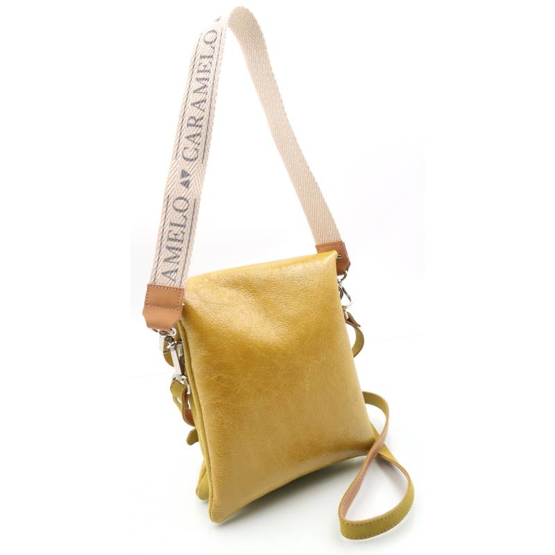 Sacoche en cuir jaune