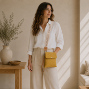 Sacoche en cuir jaune